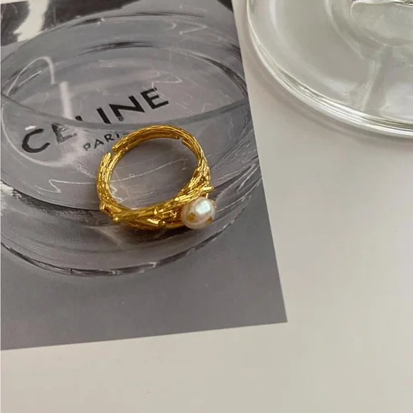 Pearl and Gold Ring 18k Gold and 925 Sterling Silver - Picture 2 of 7